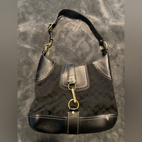 Coach Handbags - Coach Hobo Bag